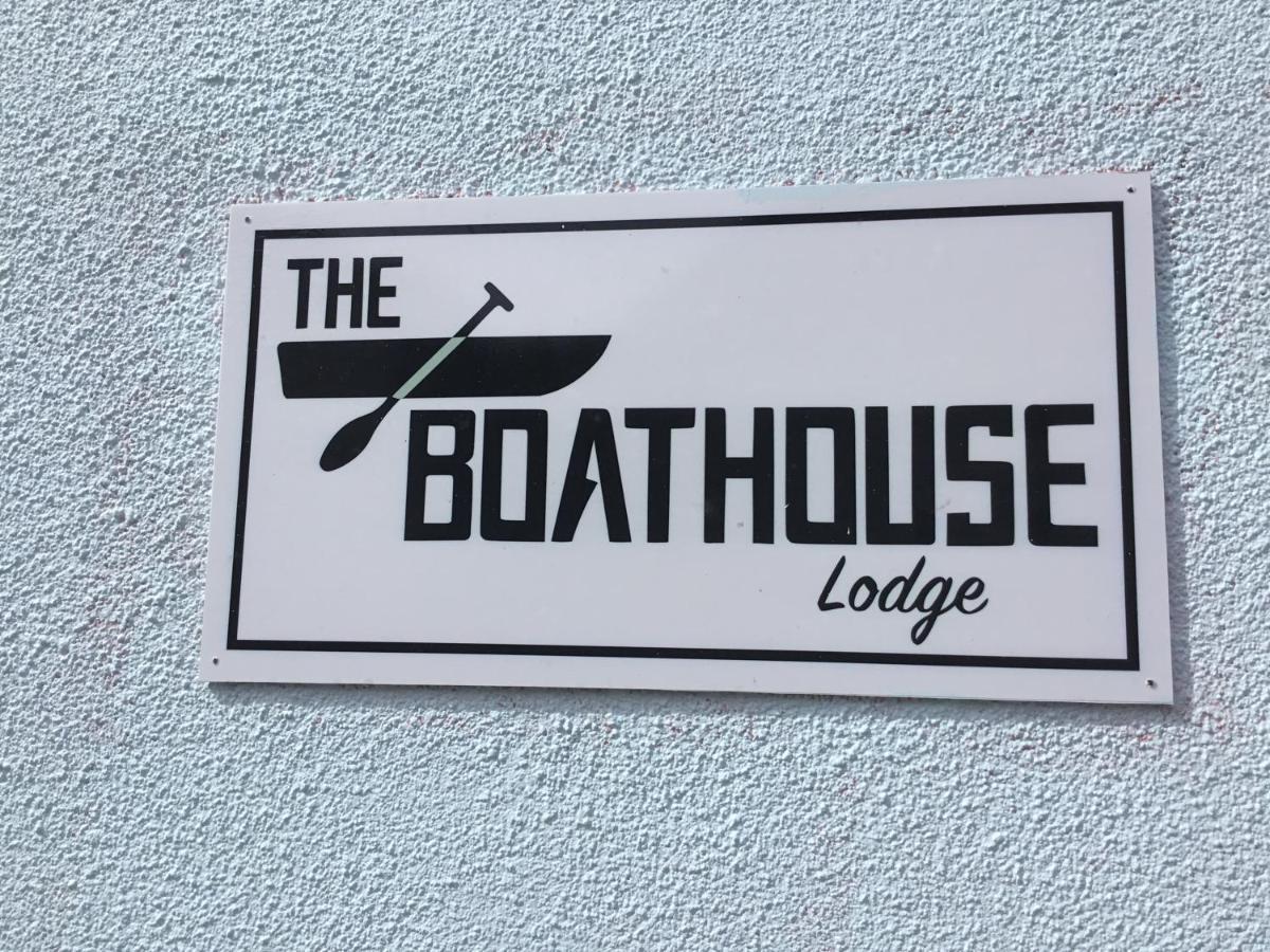 The Boathouse Lodge Hostel Bundoran Exterior photo